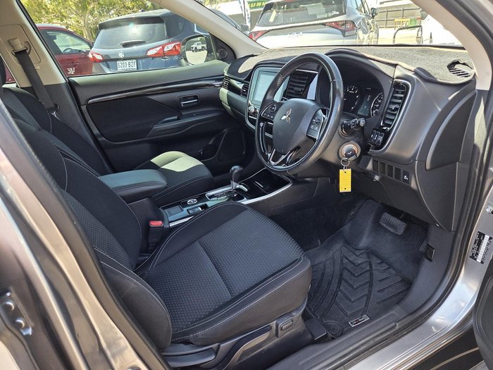 2019 Mitsubishi Outlander ES