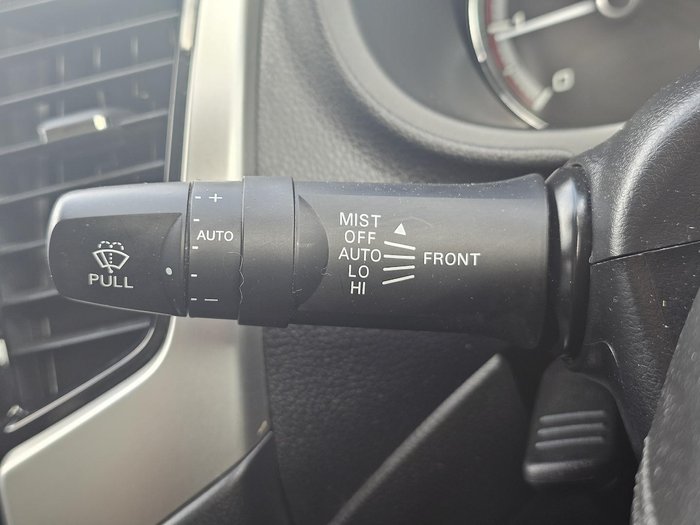 2021 Mitsubishi Triton GLX+