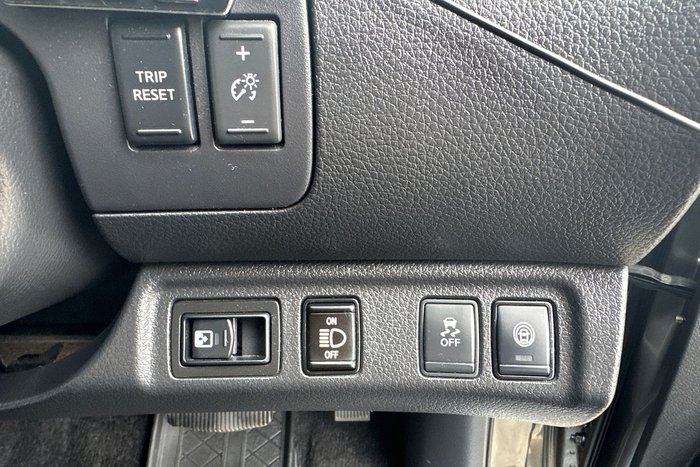 2021 Nissan Navara ST-X