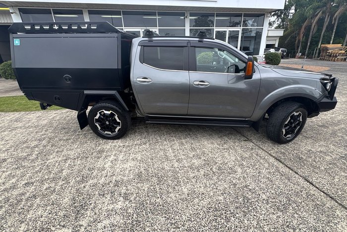 2021 Nissan Navara ST-X
