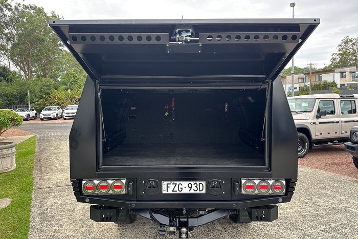 2021 Nissan Navara ST-X