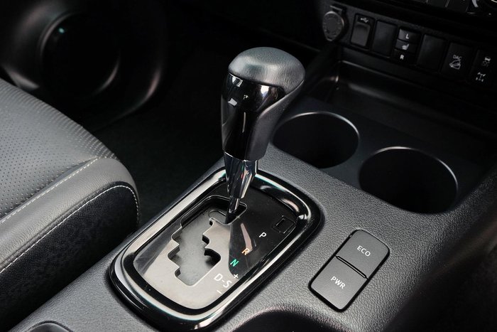 2023 Toyota Hilux Rogue GUN126R 4X4 Dual Range WHITE