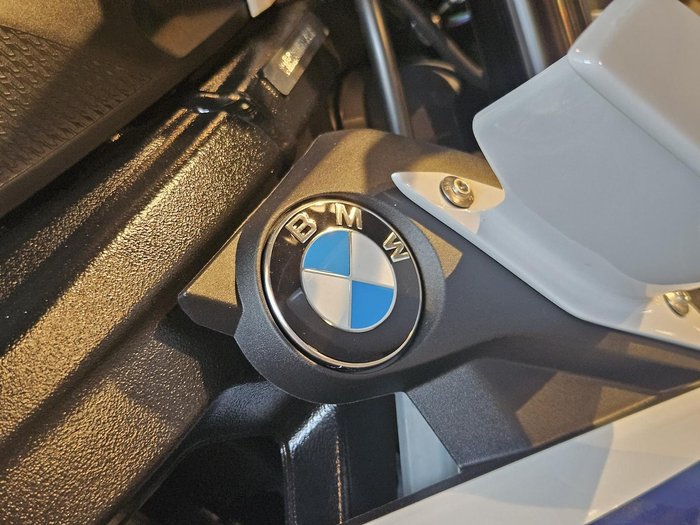 2024 BMW M 1000 R M 1000 White