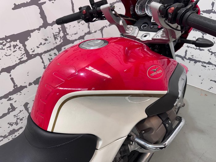 2005 Moto Guzzi Breva V1100 Breva Red