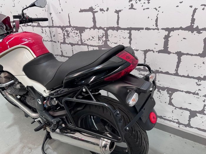 2005 Moto Guzzi Breva V1100 Breva Red