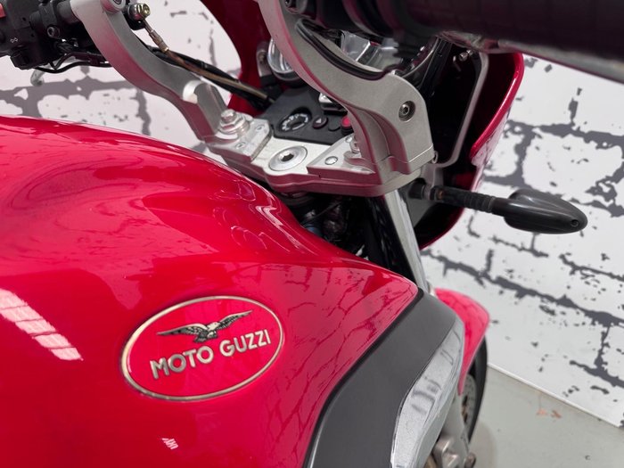 2005 Moto Guzzi Breva V1100 Breva Red