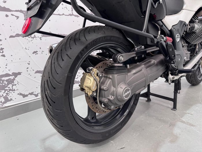 2005 Moto Guzzi Breva V1100 Breva Red