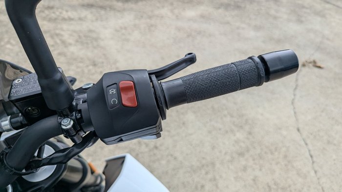 2021 Ktm 390 DUKE White