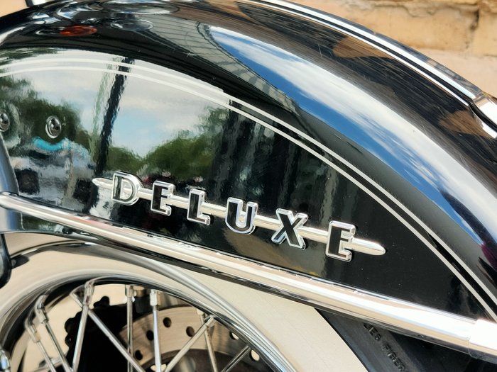 2016 HARLEY-DAVIDSON SOFTAIL DELUXE 1690 (FLSTN) ROAD BLACK