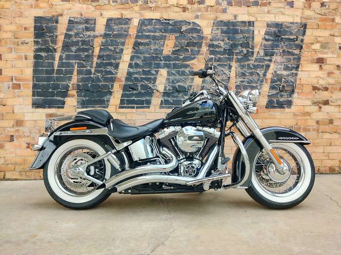 2016 HARLEY-DAVIDSON SOFTAIL DELUXE 1690 (FLSTN) ROAD BLACK