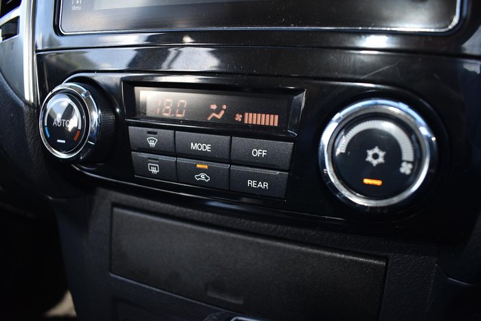 2020 Mitsubishi Pajero GLX