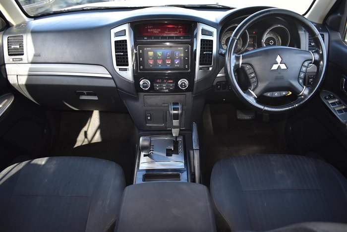 2020 Mitsubishi Pajero GLX