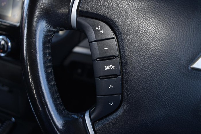 2020 Mitsubishi Pajero GLX