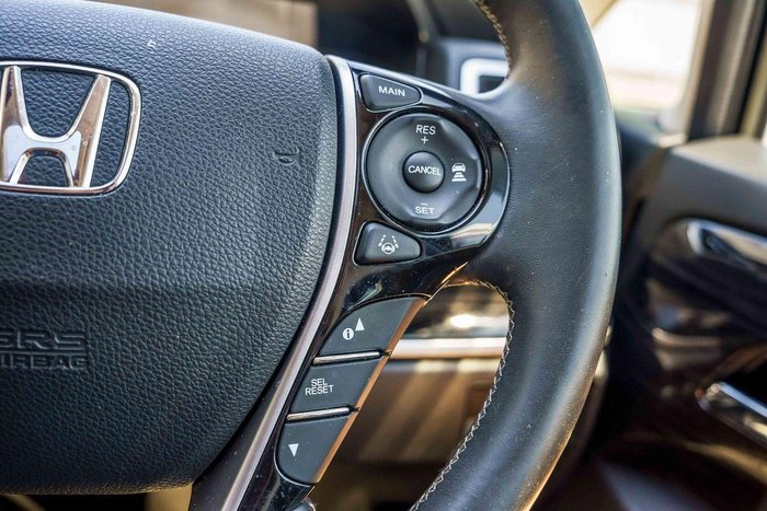 2017 Honda Odyssey VTi-L