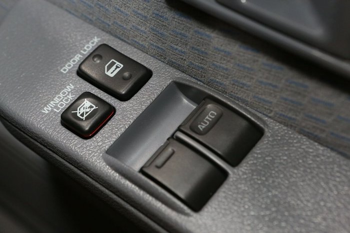 2025 Toyota Landcruiser GXL