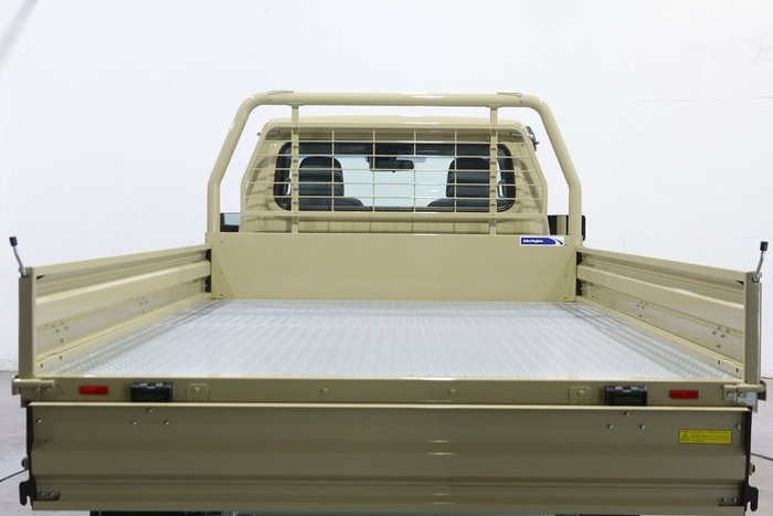 2025 Toyota Landcruiser GXL