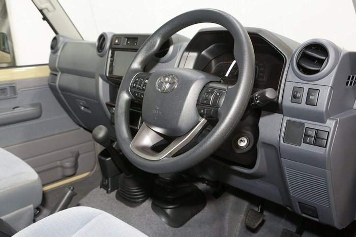 2025 Toyota Landcruiser GXL