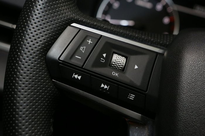 2025 Mitsubishi Outlander LS