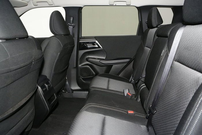 2025 Mitsubishi Outlander LS