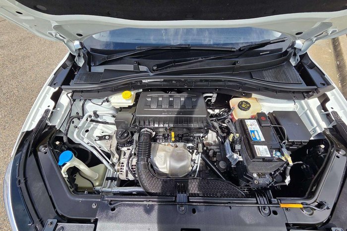 2021 MG ZST Core MY21 York White