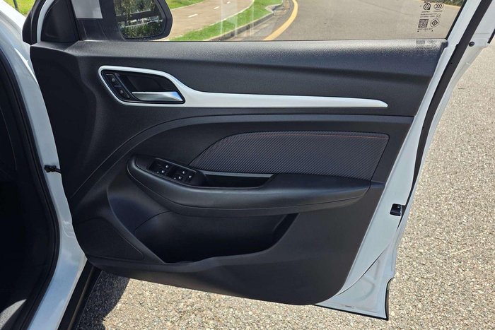 2021 MG ZST Core MY21 York White