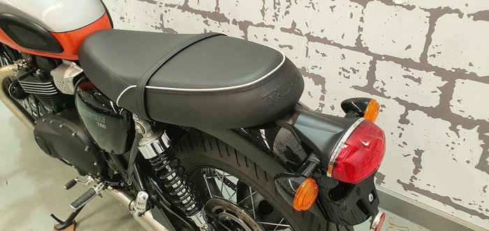 2025 Triumph Bonneville T100 (900cc) Bonneville Orange