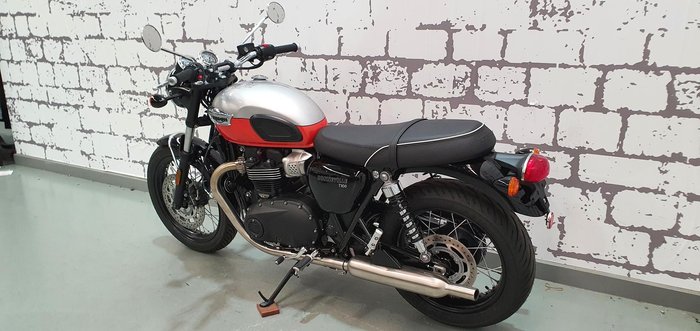 2025 Triumph Bonneville T100 (900cc) Bonneville Orange