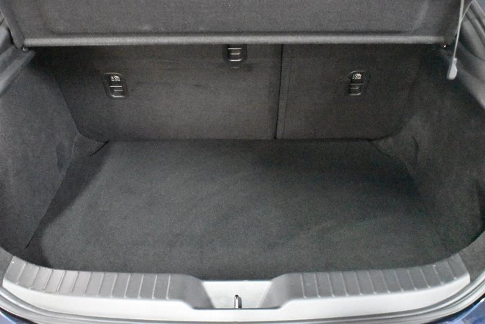 2025 Mazda 3 G20 Evolve