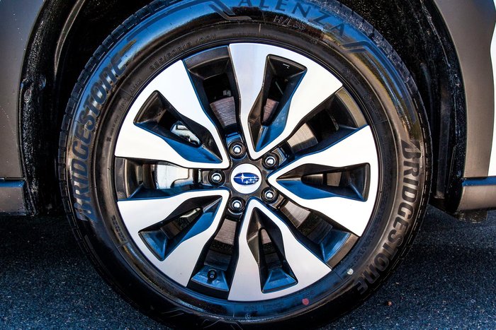 2025 Subaru Outback AWD Touring XT