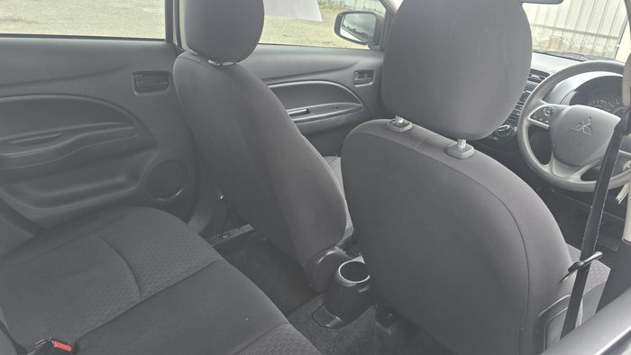 2017 Mitsubishi Mirage ES