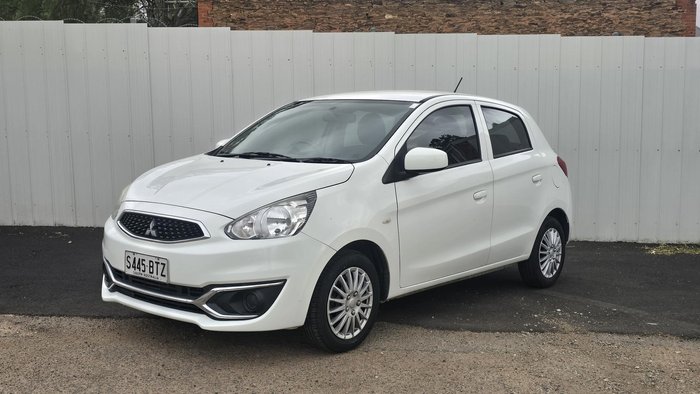 2017 Mitsubishi Mirage ES