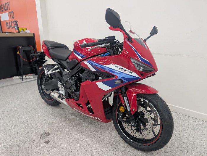 2025 Honda CBR650RAC Red