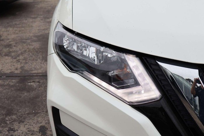 2022 Nissan X-TRAIL ST