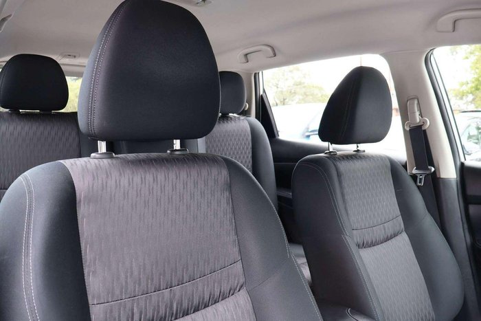 2022 Nissan X-TRAIL ST