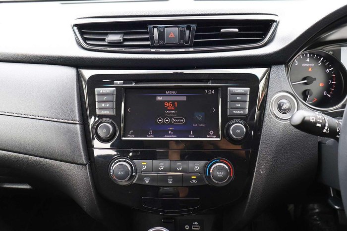 2022 Nissan X-TRAIL ST