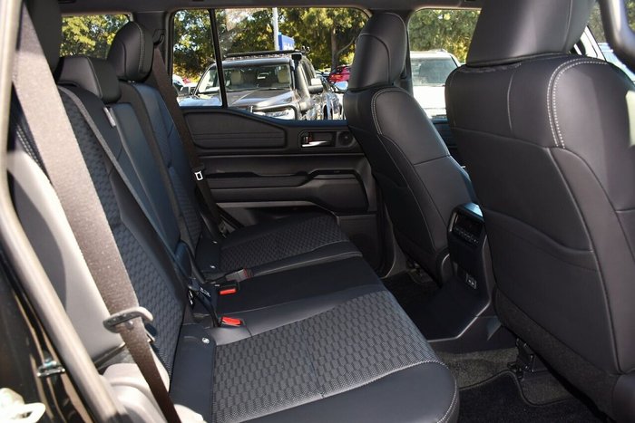 2026 Toyota Landcruiser Prado VX