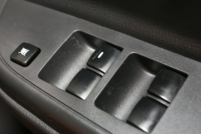 2021 Mitsubishi Triton GLX