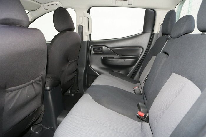 2021 Mitsubishi Triton GLX