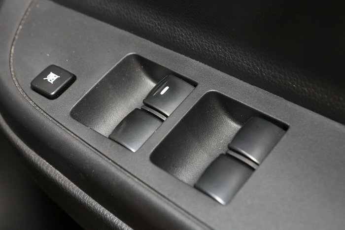 2024 Mitsubishi Triton GLX