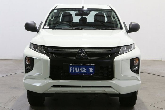 2024 Mitsubishi Triton GLX