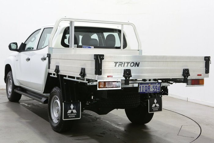 2024 Mitsubishi Triton GLX