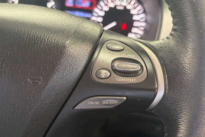 2017 Nissan Pathfinder Ti