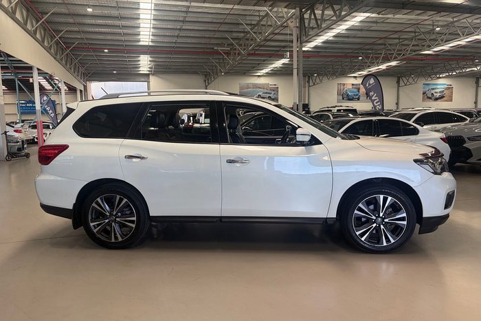 2017 Nissan Pathfinder Ti