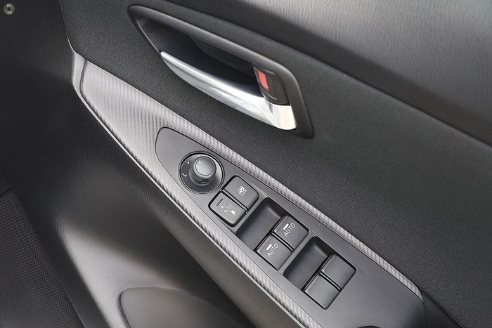 2025 Mazda 2 G15 Evolve