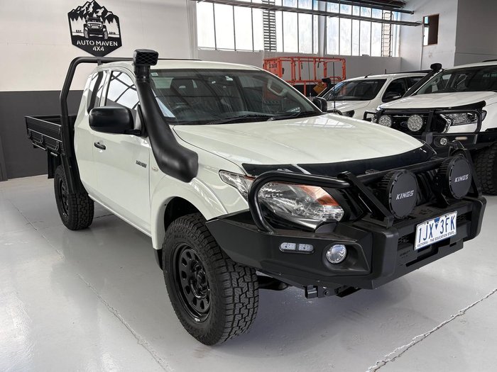 2017 Mitsubishi Triton GLX