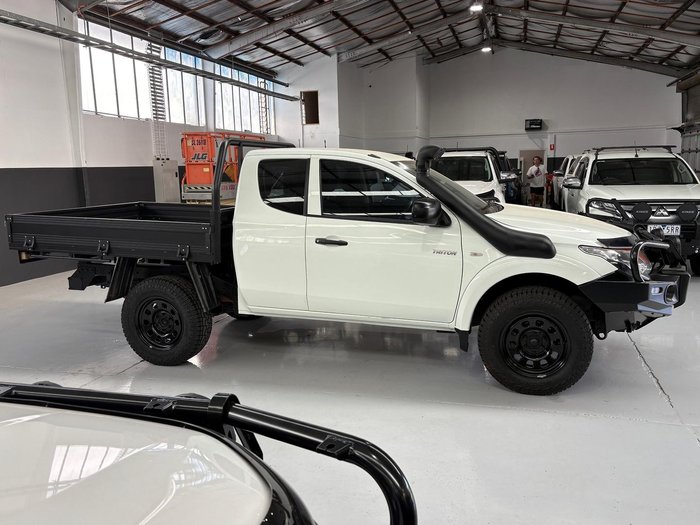 2017 Mitsubishi Triton GLX