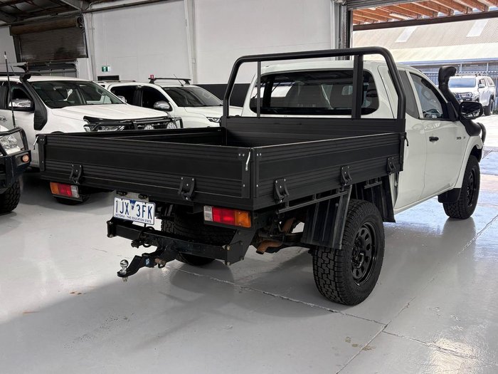 2017 Mitsubishi Triton GLX