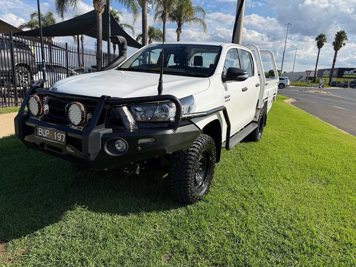 2022 Toyota Hilux SR