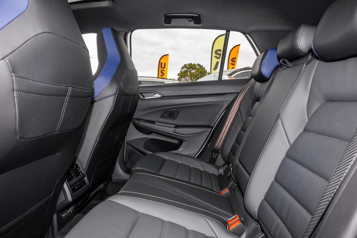 2025 Volkswagen Golf R Black Edition