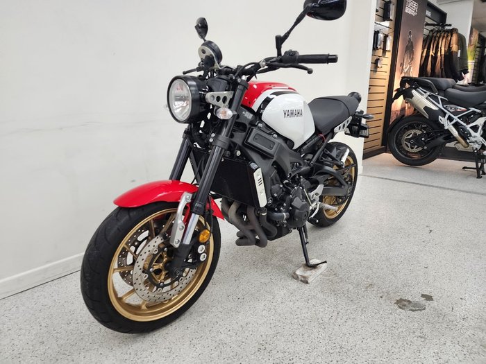 2021 YAMAHA XSR900 (MTM850A) WHITE